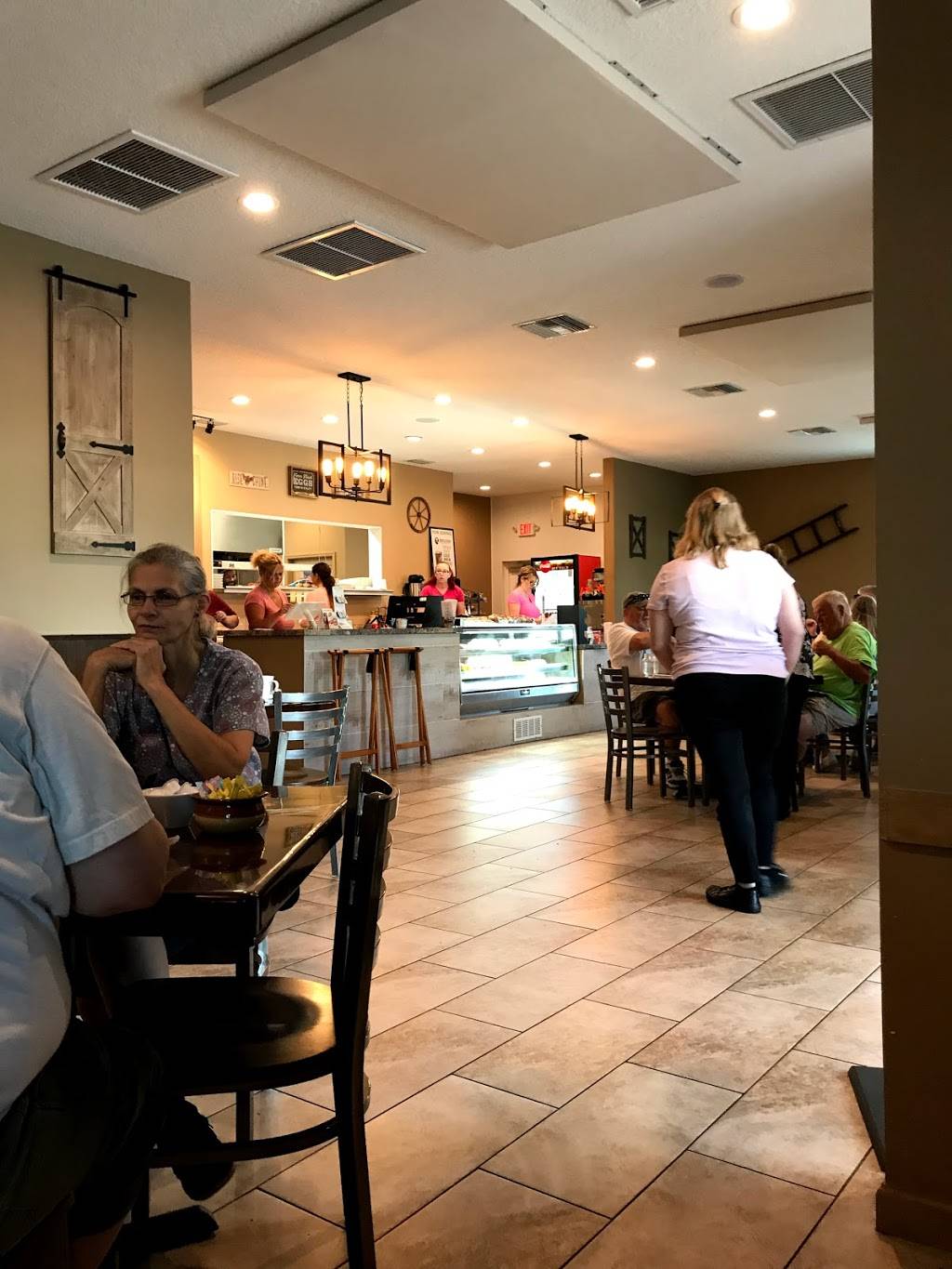 Flapjack Johnnys | restaurant | 165 N Yonge St, Ormond Beach, FL 32174, USA | 3862813070 OR +1 386-281-3070