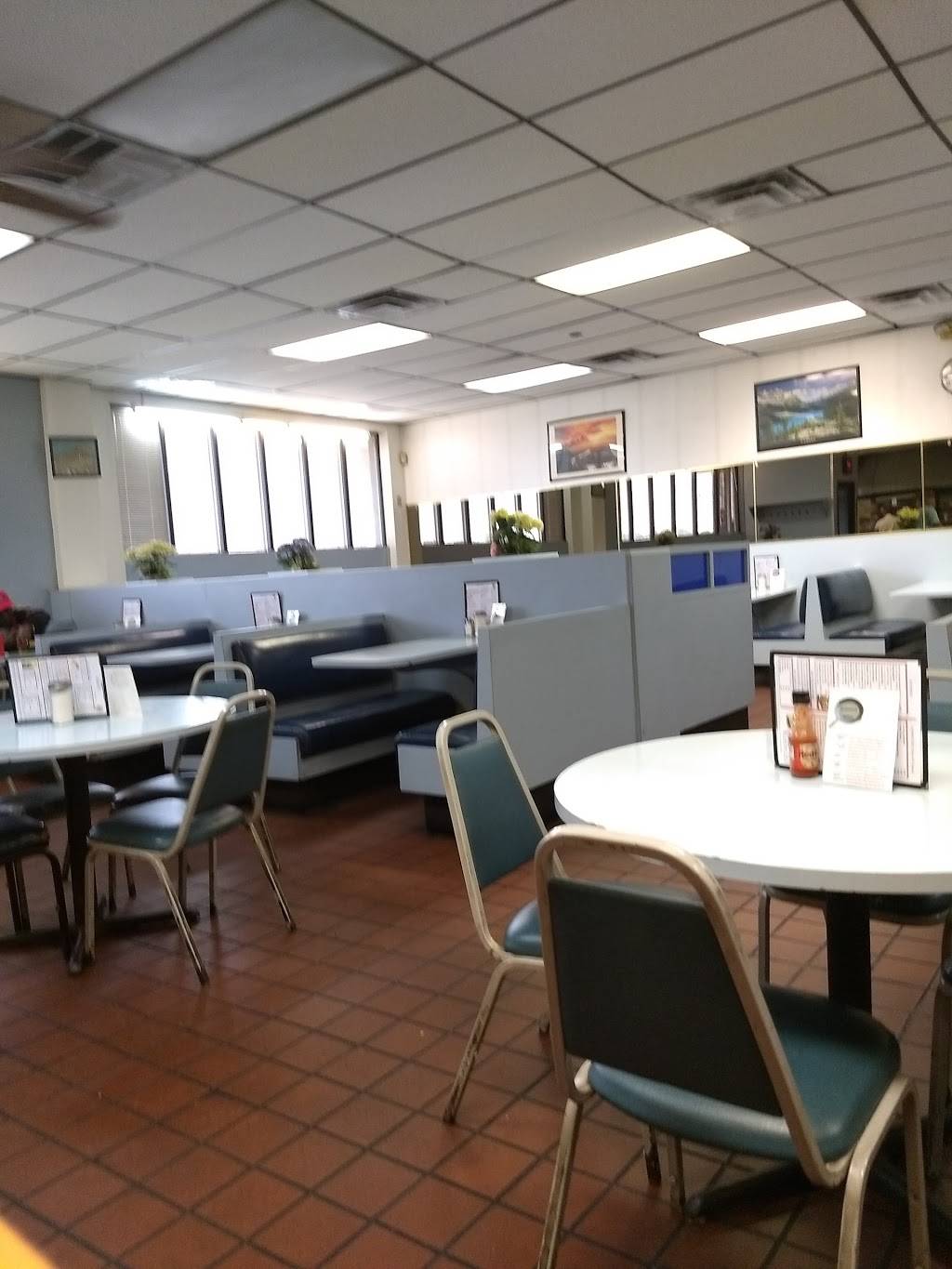 Wyoming Lunch | restaurant | 5063 Wyoming Ave, Dearborn, MI 48126, USA | 3135842691 OR +1 313-584-2691