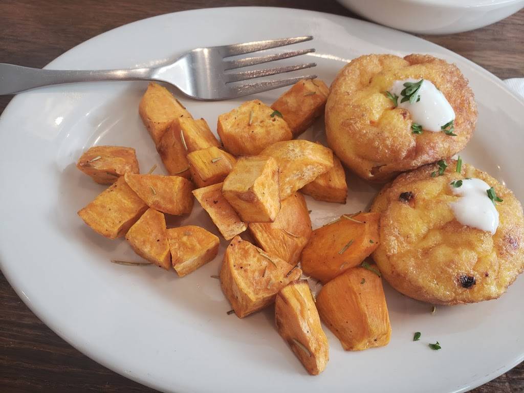 EatandEvolve Bistro | restaurant | 5832 N Knoxville Ave suite k, Peoria, IL 61614, USA | 3099664767 OR +1 309-966-4767