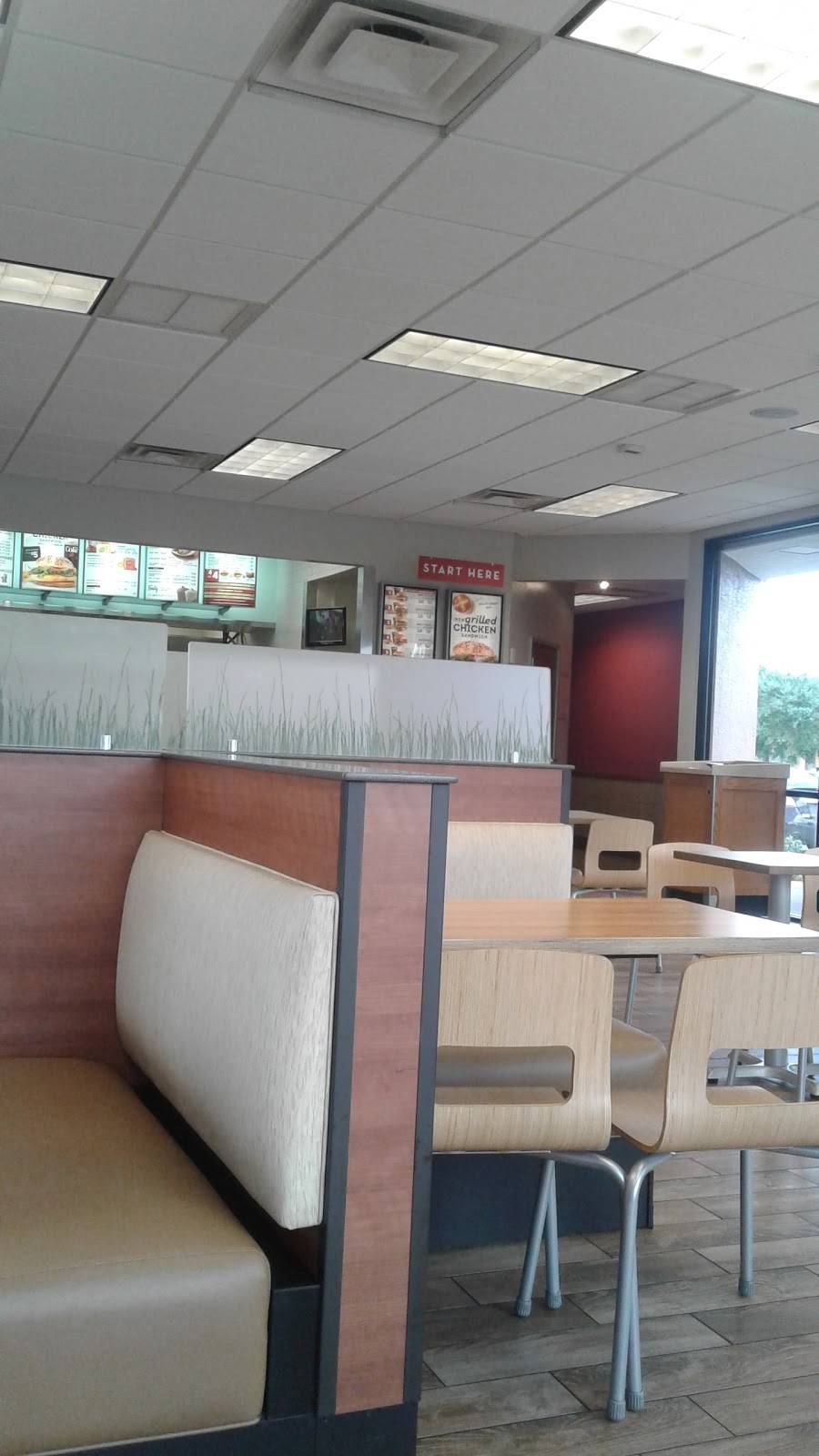 Wendys | restaurant | 2608 N Hiawassee Rd, Orlando, FL 32818, USA | 4072953997 OR +1 407-295-3997