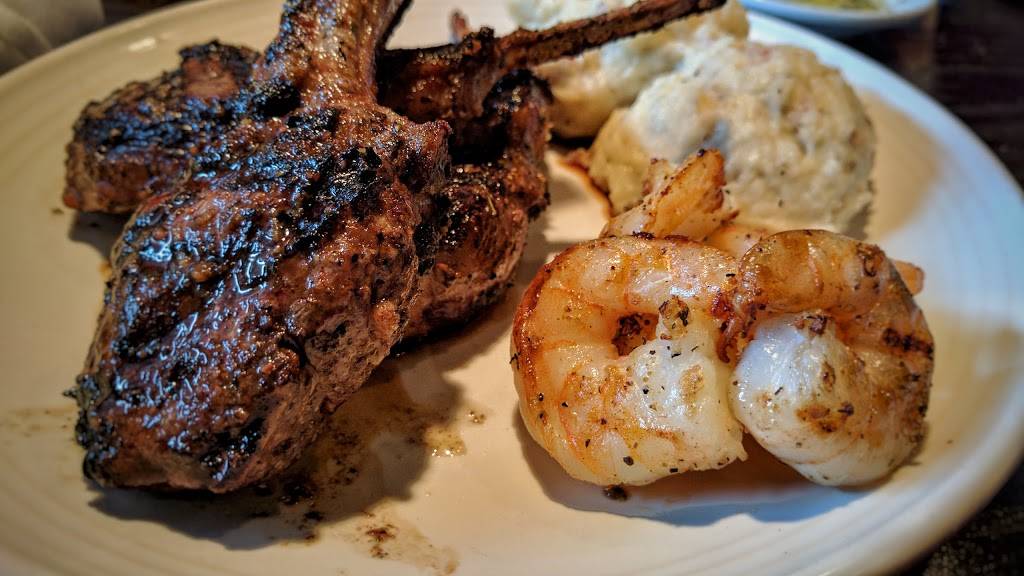 Carrabbas Italian Grill | restaurant | 18375 W Bluemound Rd, Brookfield, WI 53045, USA | 2627972548 OR +1 262-797-2548