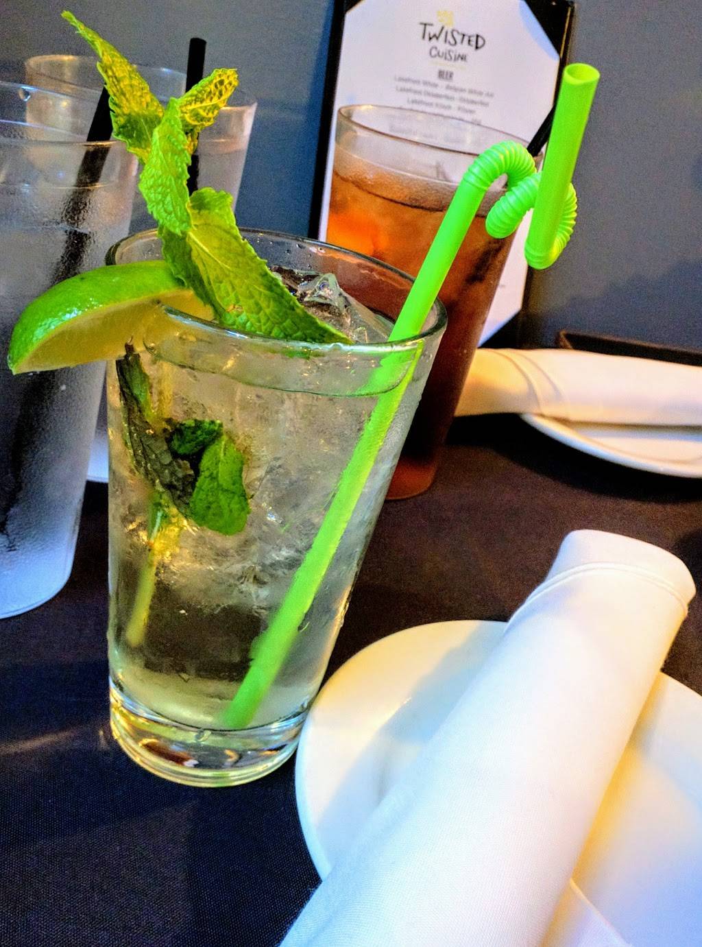 Twisted Cuisine | restaurant | 7546 Sheridan Rd, Kenosha, WI 53143, USA | 2625640220 OR +1 262-564-0220