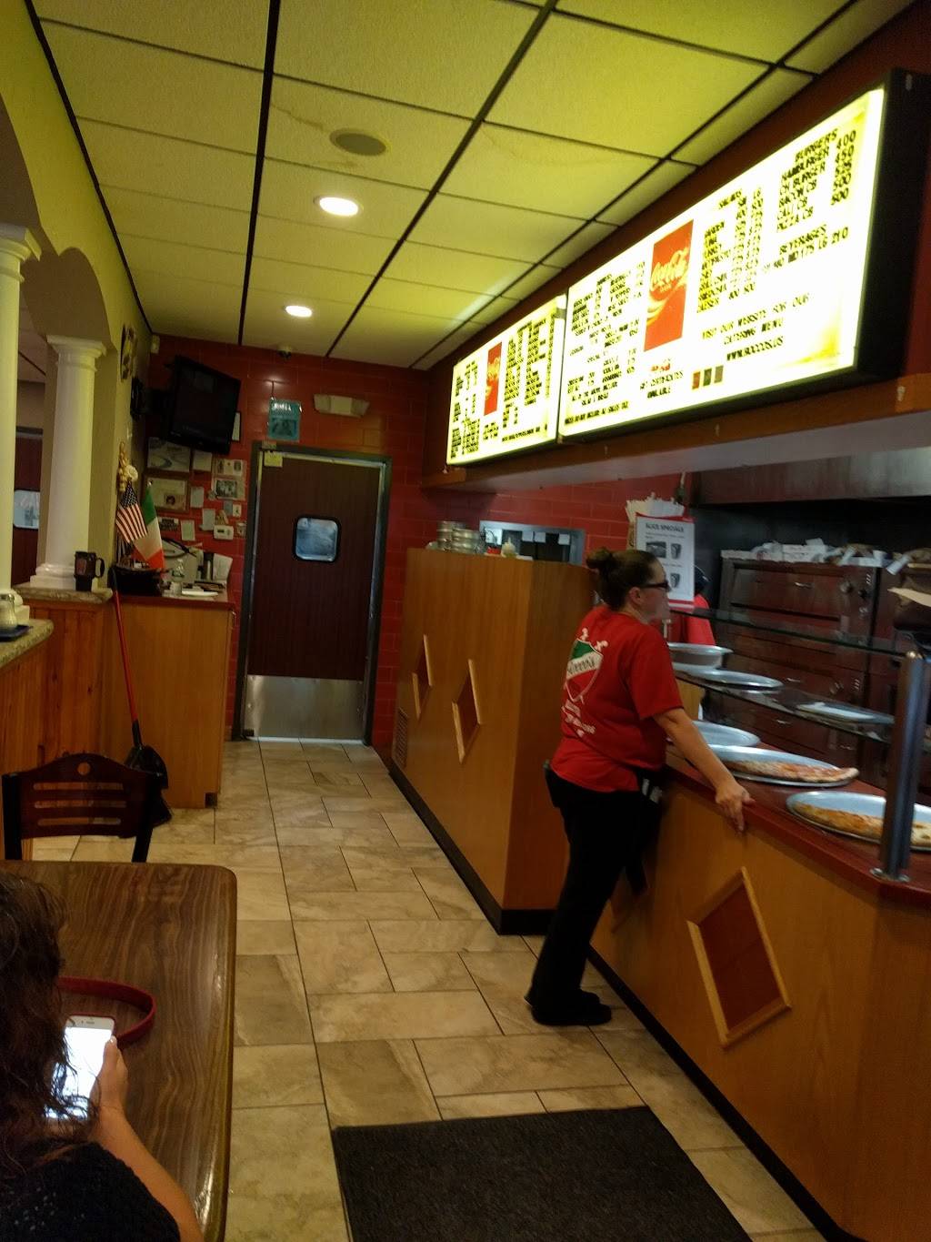 Roccos Pizza & Italian Restaurant | restaurant | 312 W Front St, Florence, NJ 08518, USA | 6094993366 OR +1 609-499-3366