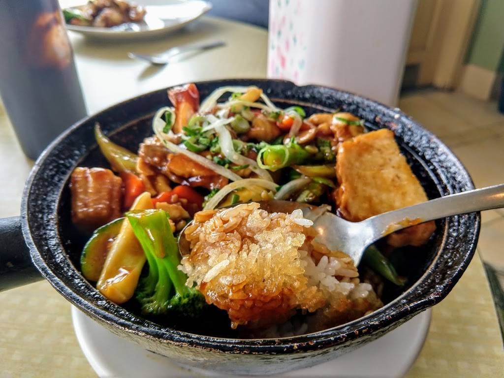 LemonGrass Restaurant | restaurant | 3161 S Grand Blvd, St. Louis, MO 63116, USA | 3146646702 OR +1 314-664-6702