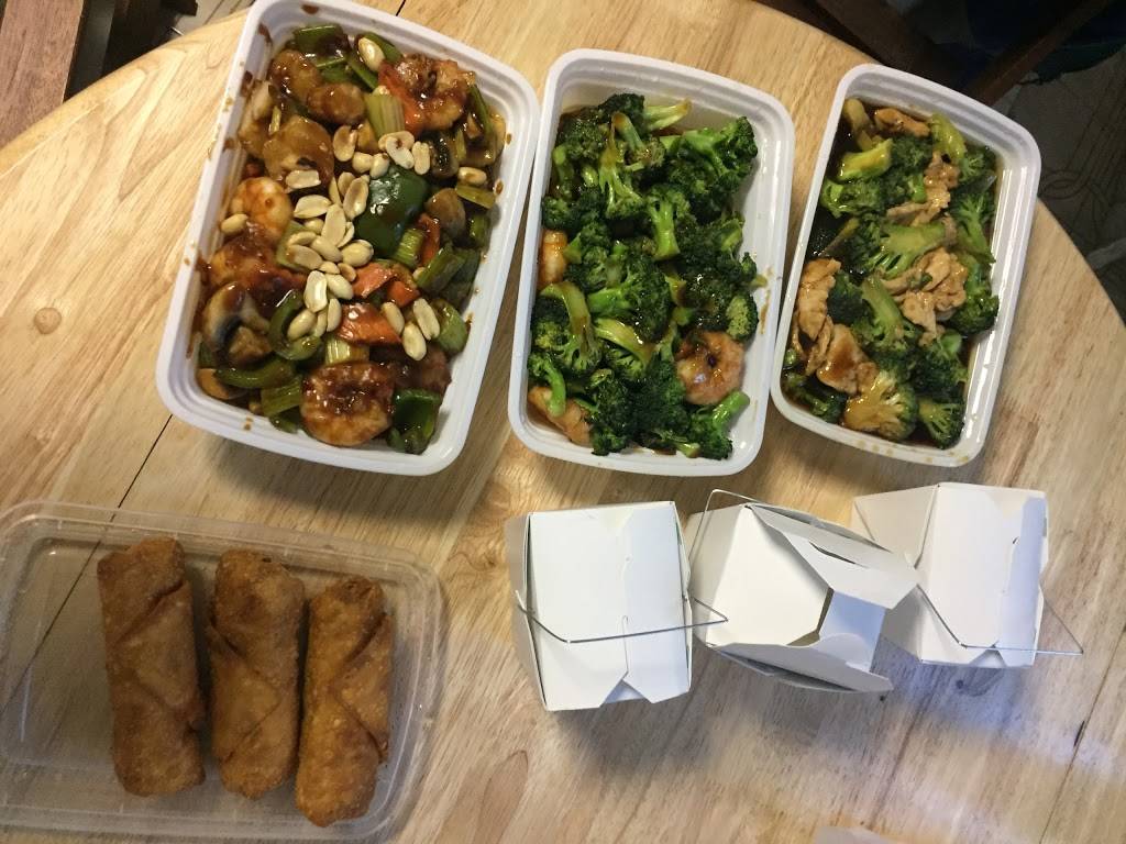 Delicious Wok | restaurant | 5952 Summerfield St, Ridgewood, NY 11385, USA | 7183668882 OR +1 718-366-8882