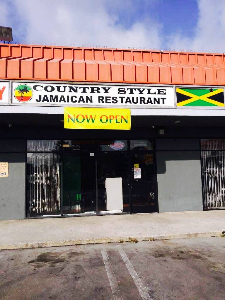 Country Style Jamaican Restaurant | restaurant | 630 N La Brea Ave #111, Inglewood, CA 90302, USA | 4242276915 OR +1 424-227-6915