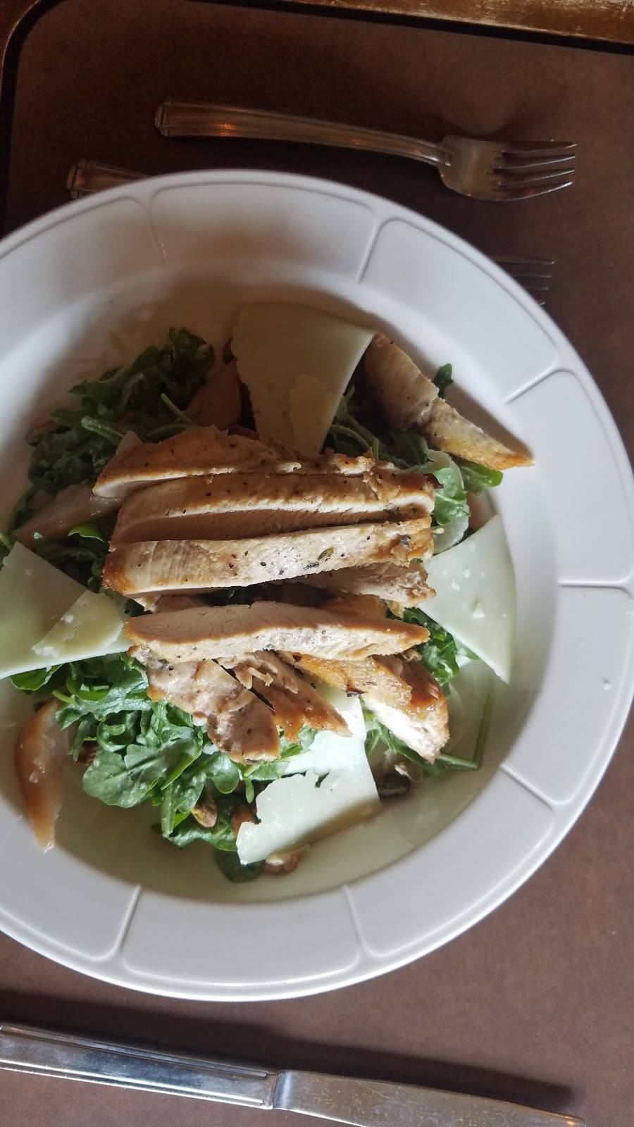 Nauvoo Grill Club | restaurant | 121 Fair Haven Rd, Fair Haven, NJ 07704, USA | 7327478777 OR +1 732-747-8777