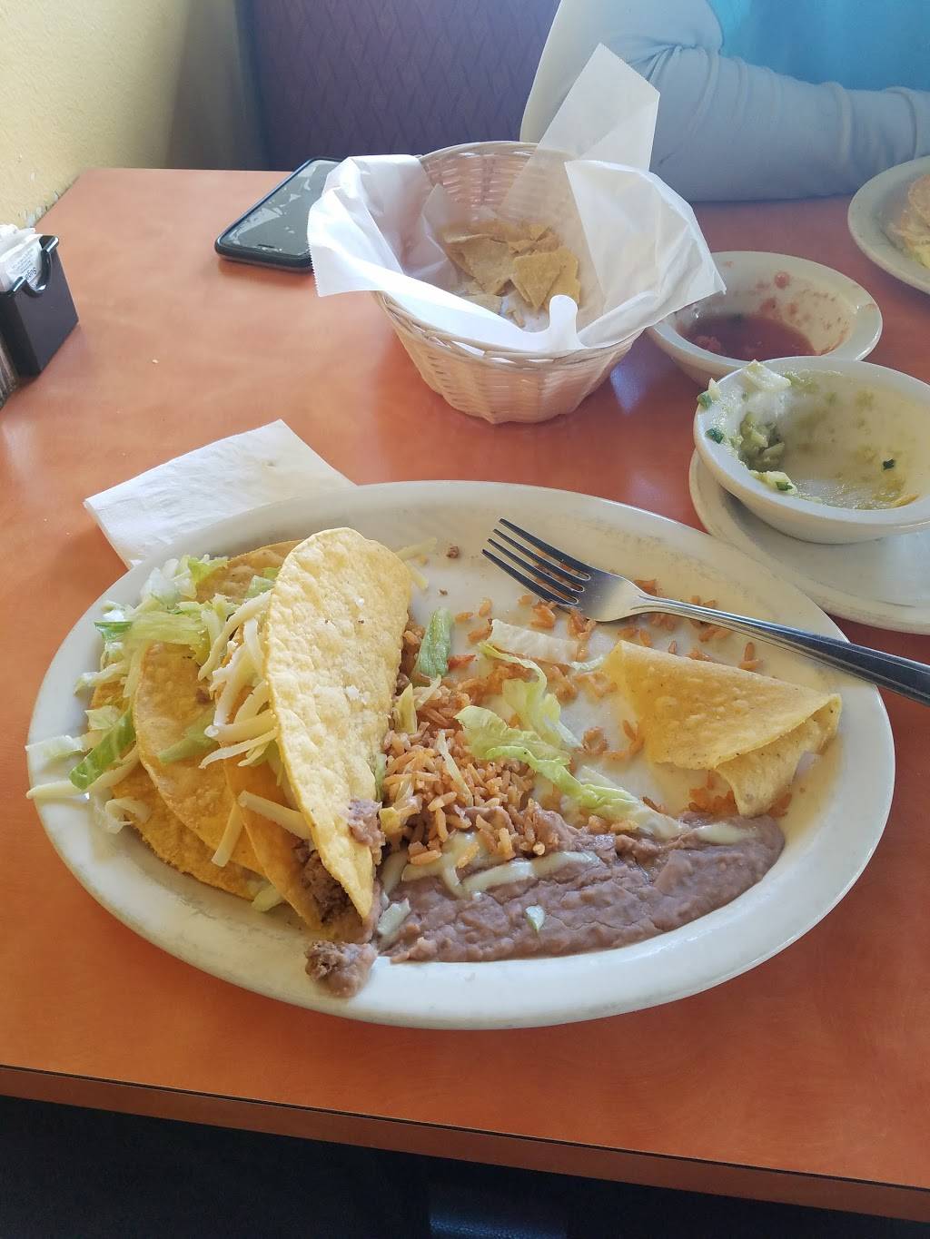 Tequila Mexican Restaurant & Grill | restaurant | 7827 Temple Terrace Hwy, Tampa, FL 33637, USA | 8139882624 OR +1 813-988-2624