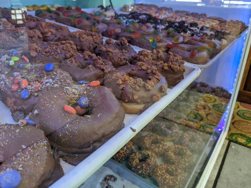 Glazed Donuts & Bakery | restaurant | 71174 LA-21, Covington, LA 70433, USA | 9852435988 OR +1 985-243-5988