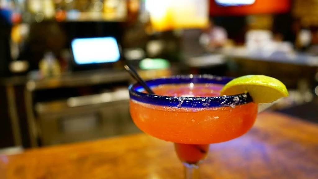 Monarcas Authentic Mexican Cuisine Bar & Grill | night club | 4125 Cleveland Ave, Fort Myers, FL 33901, USA | 2395409533 OR +1 239-540-9533