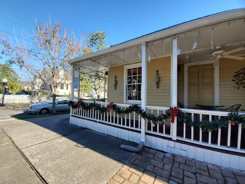 Chill Out Cafe LLC | restaurant | 729 Burdette St, New Orleans, LA 70118, USA | 5048729628 OR +1 504-872-9628