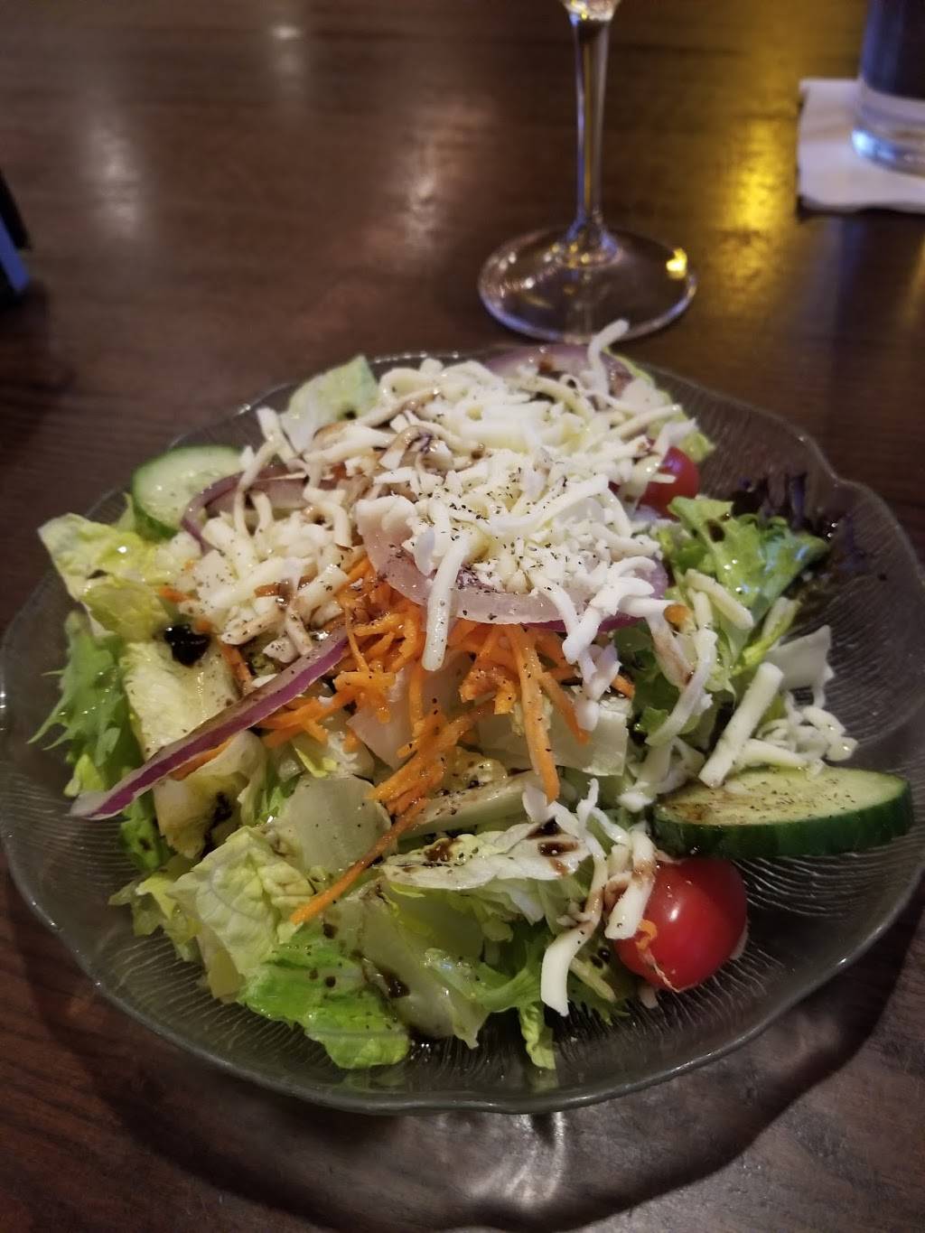 Wood & Wine | restaurant | 38790 Chester Rd, Avon, OH 44011, USA | 4409349463 OR +1 440-934-9463