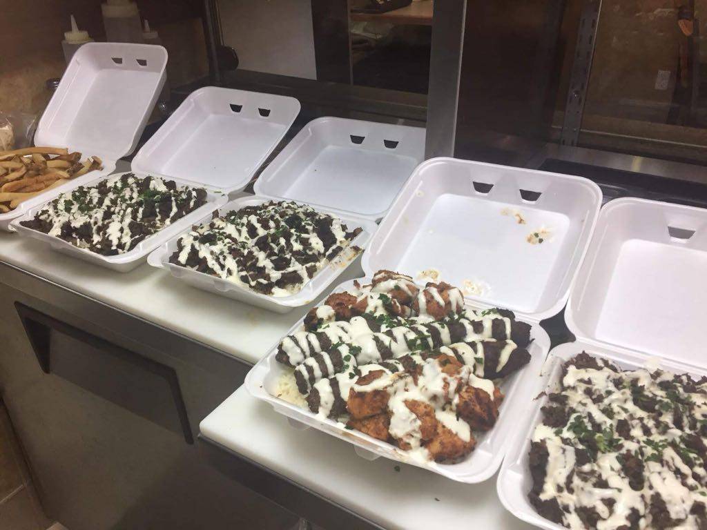 Pita Hot | restaurant | 35 Harvard Rd, Guelph, ON N1G 3A2, Canada | 5192657483 OR +1 519-265-7483