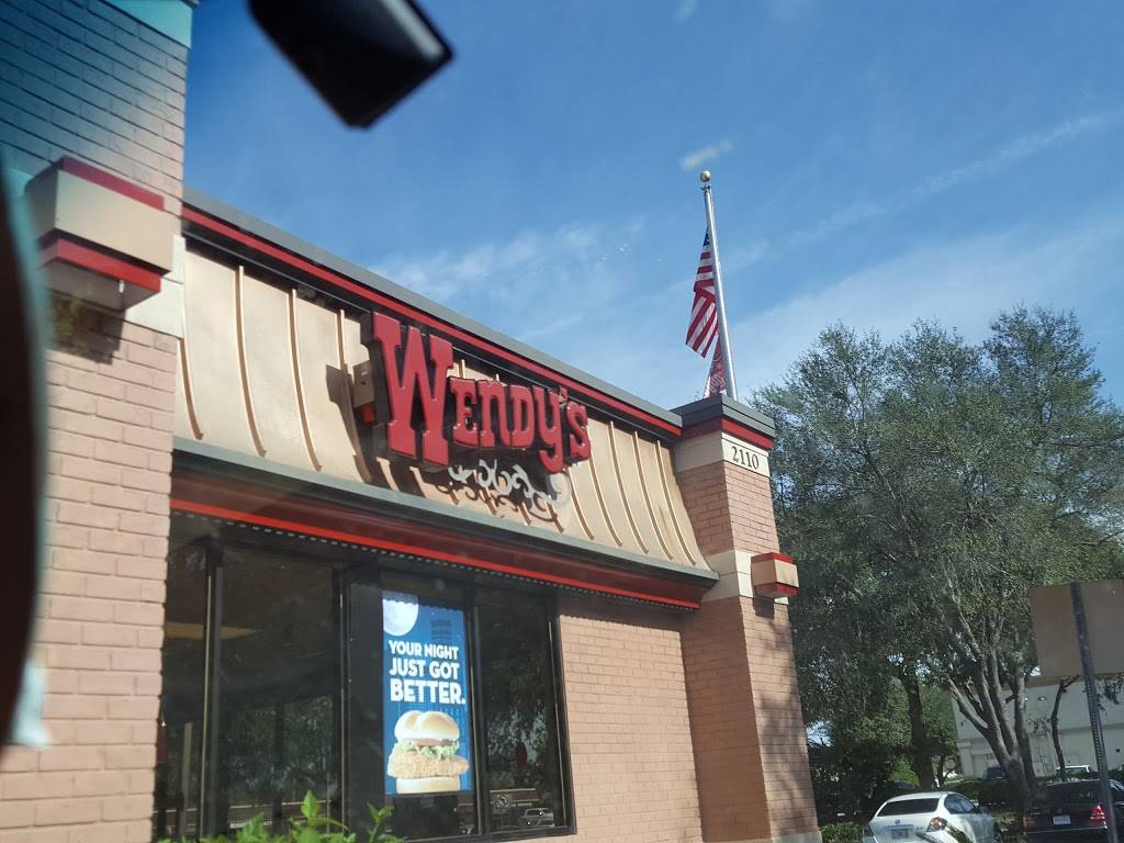 Wendys | restaurant | 2110 Saxon Blvd, Deltona, FL 32725, USA | 3862595216 OR +1 386-259-5216