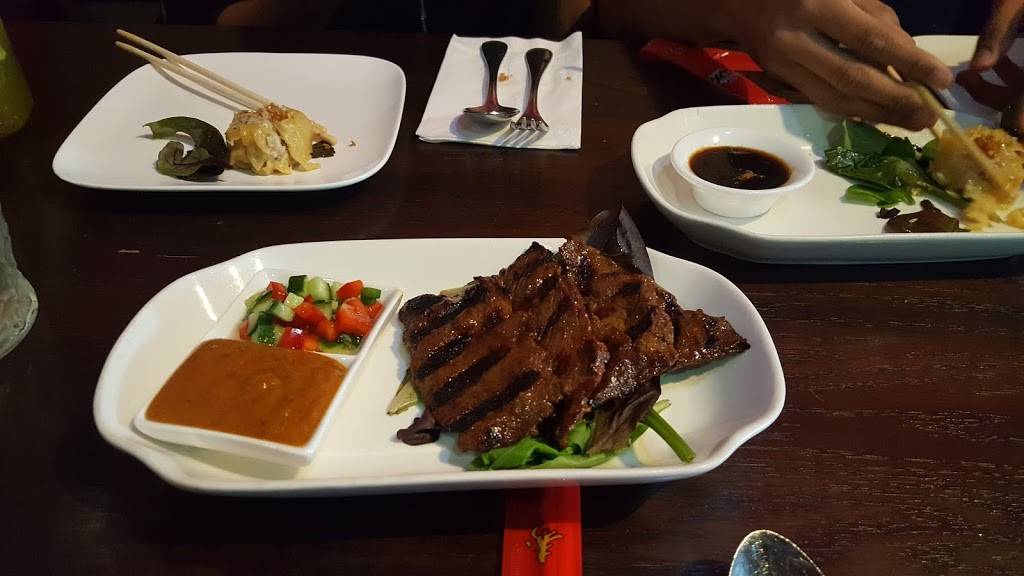 Nur Thai | restaurant | 63-32 Woodhaven Blvd, Rego Park, NY 11374, USA | 7182556141 OR +1 718-255-6141