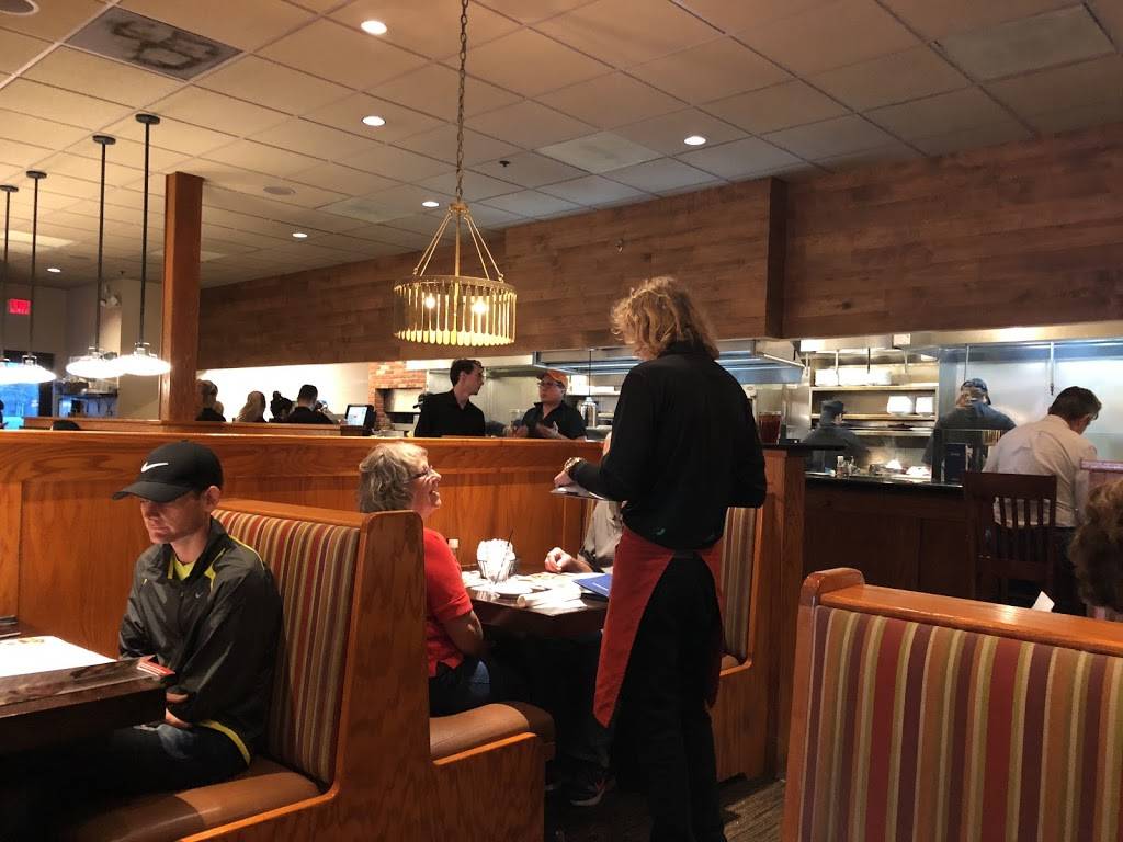 Carrabbas Italian Grill | restaurant | 2240 FL-50, Clermont, FL 34711, USA | 3523948602 OR +1 352-394-8602