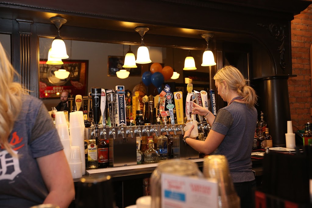 Anchor Bar | restaurant | 450 W Fort St, Detroit, MI 48226, USA | 3139649127 OR +1 313-964-9127