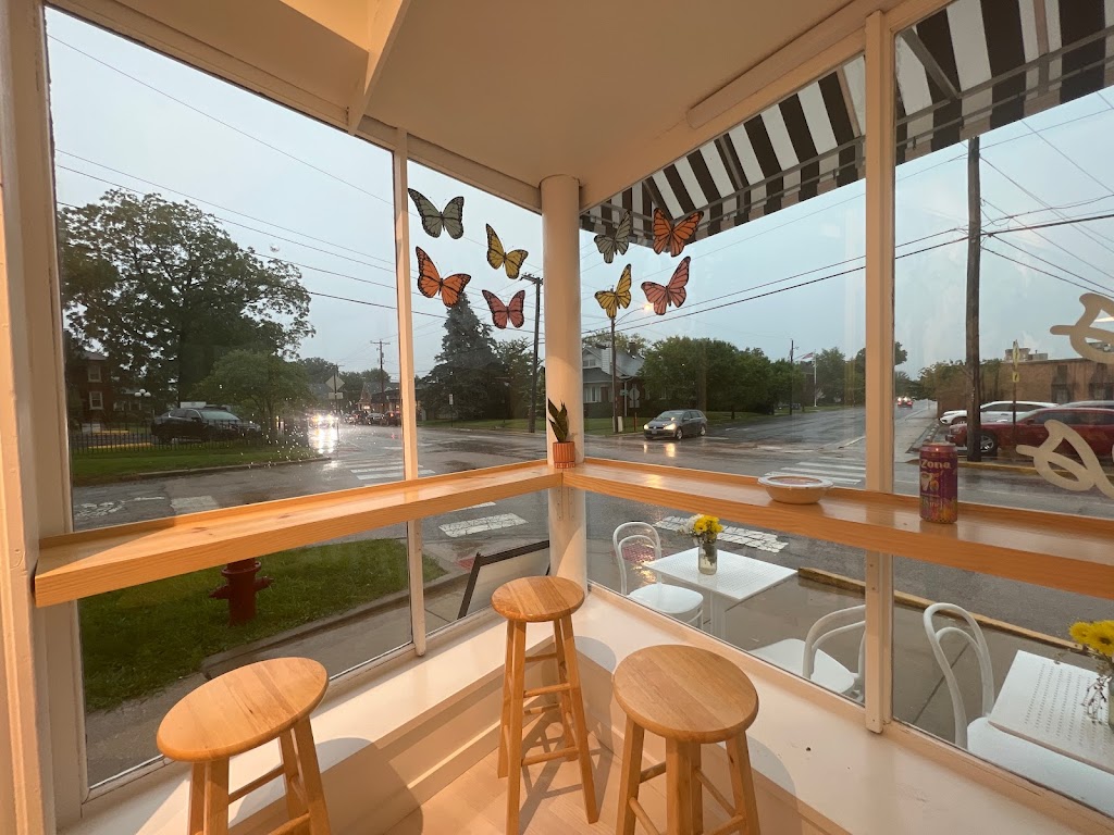 Collins Farms | restaurant | 219 Hillsboro Ave, Edwardsville, IL 62025, USA | 6186080282 OR +1 618-608-0282