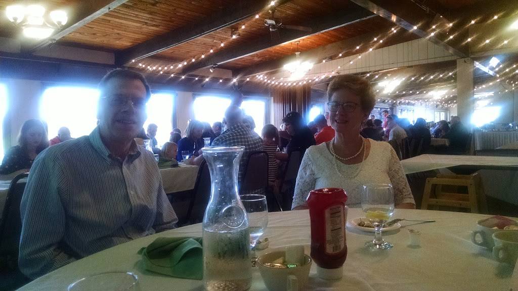 RiverEdge Golf Course & Banquet Facility | restaurant | 10191 Mill Creek Dr, Marshfield, WI 54449, USA | 7156763900 OR +1 715-676-3900