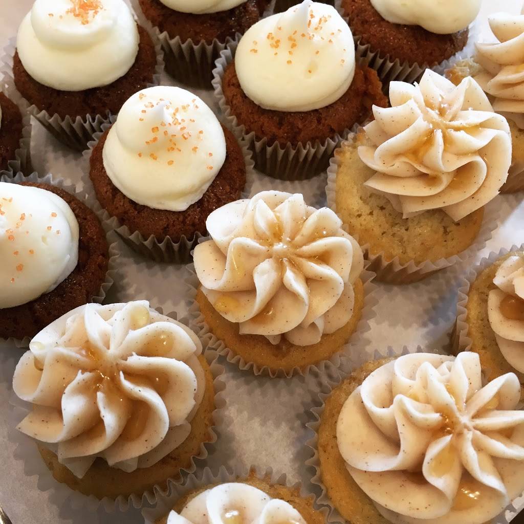 Sugar Cubed Cakes | restaurant | 101 N Main Ave, Gresham, OR 97030, USA | 5035127871 OR +1 503-512-7871