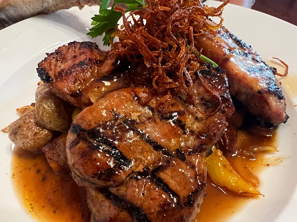 J. Leonard’s on Main | restaurant | 622 Main St, Blackshear, GA 31516, USA | 9128075536 OR +1 912-807-5536