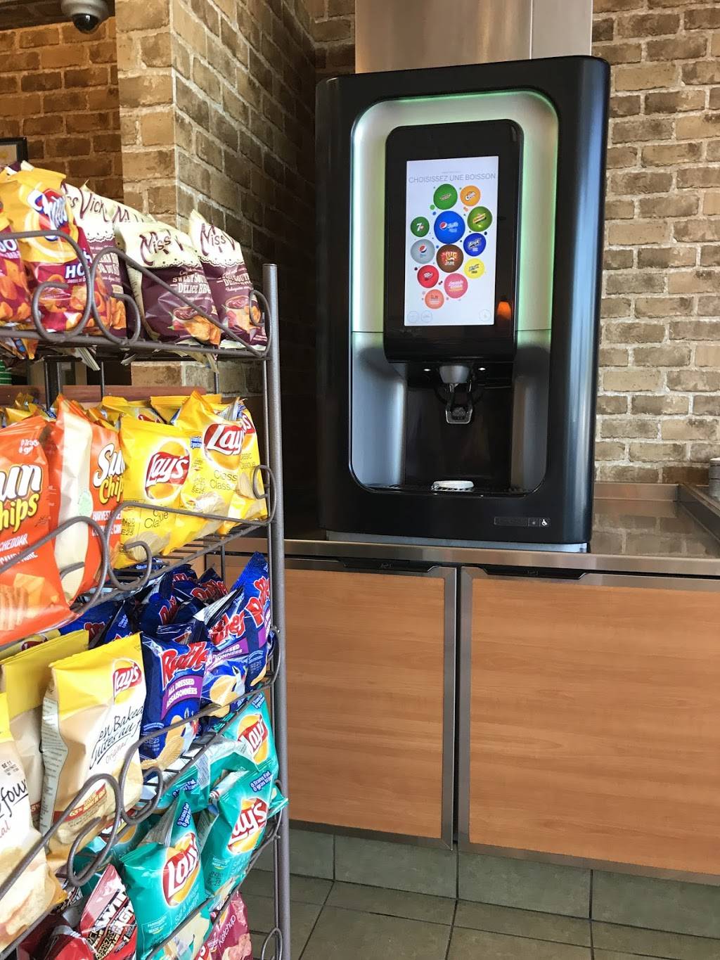 Subway | restaurant | 1402 Chemin de Saint-Jean, La Prairie, QC J5R 2L7, Canada | 4506597185 OR +1 450-659-7185