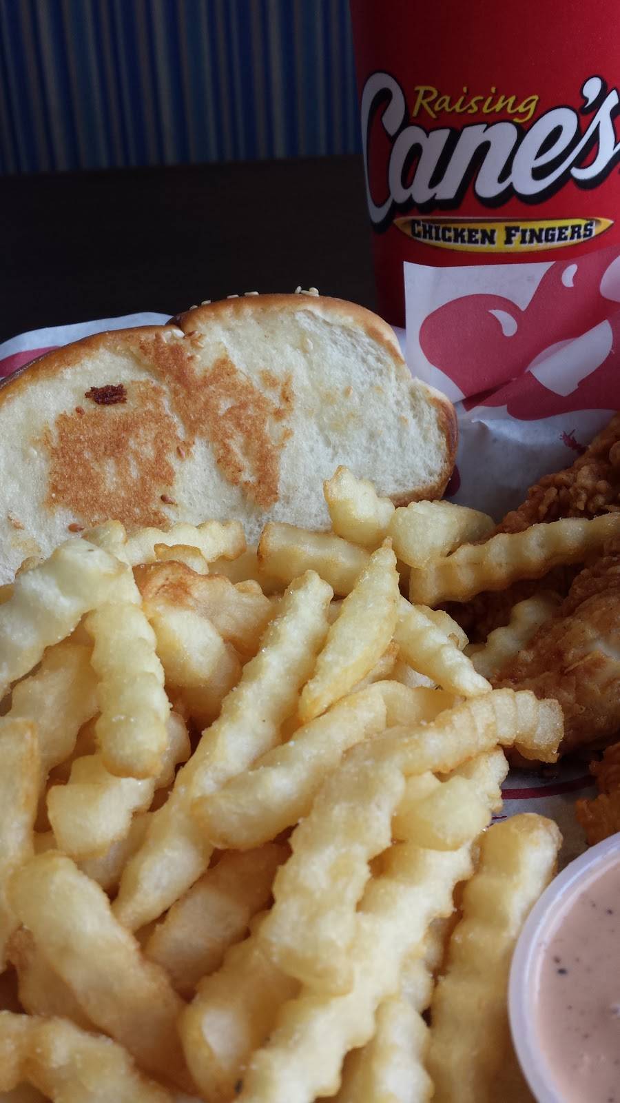 Raising Canes Chicken Fingers | meal takeaway | 10255 S Memorial Dr, Tulsa, OK 74133, USA | 9183644820 OR +1 918-364-4820