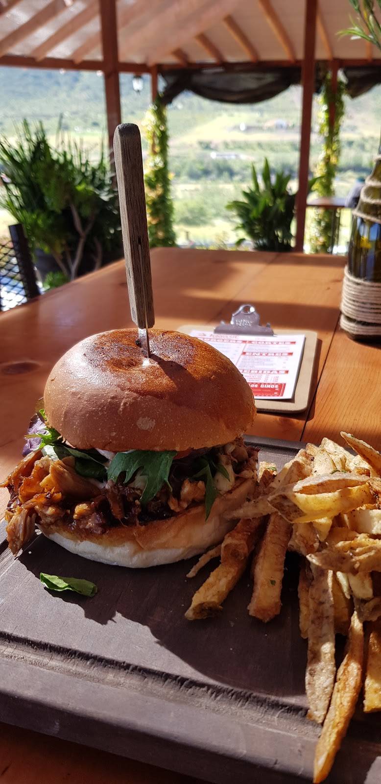 Jurassic Burger y Grill | restaurant | Carretera El Tigre Km13.5, San Marcos, 21188 Ensenada, B.C., Mexico | 016643105211 OR +52 664 310 5211