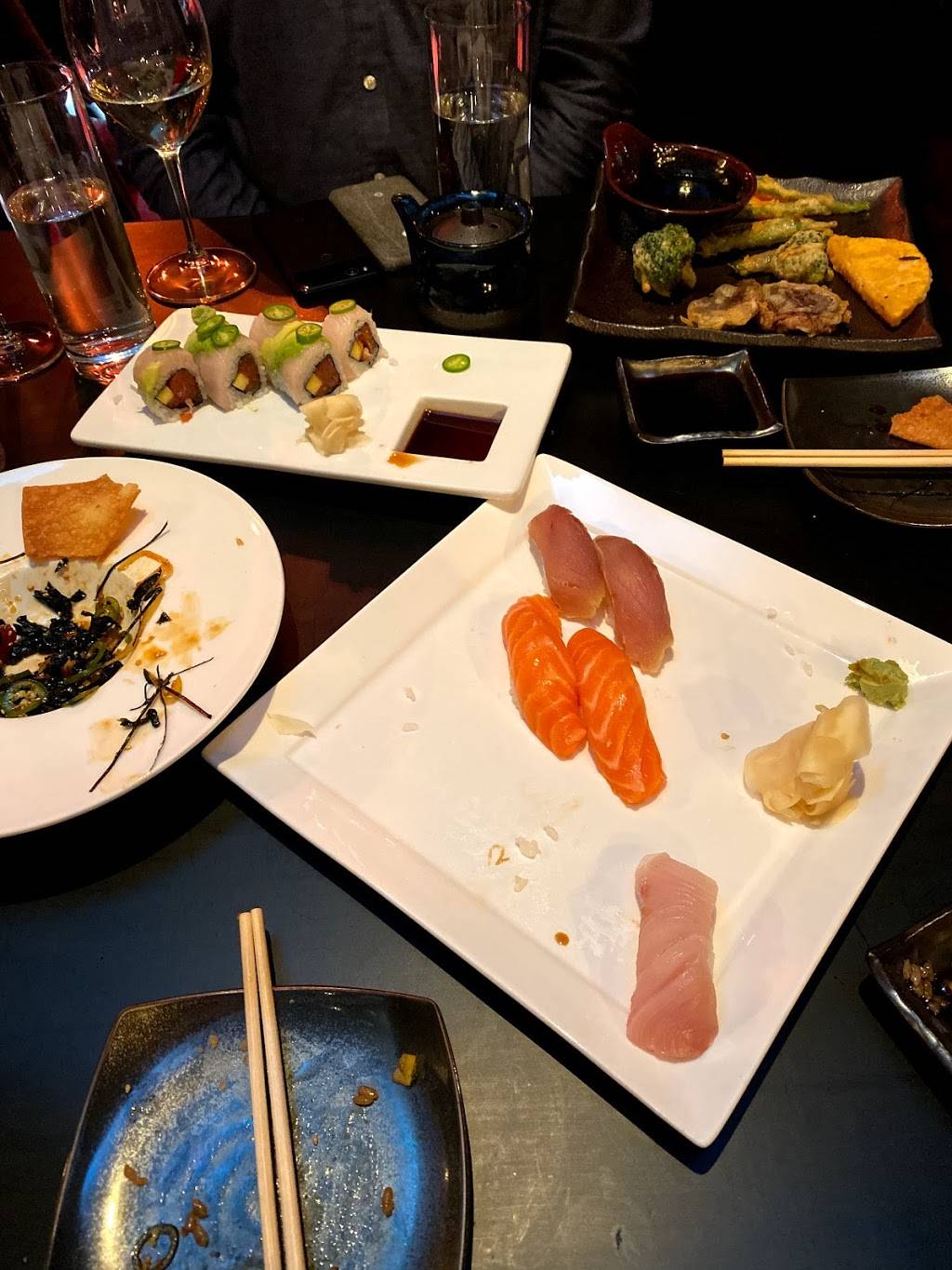 Yama Sushi | restaurant | 168 Gore Creek Dr, Vail, CO 81657, USA | 9704767332 OR +1 970-476-7332