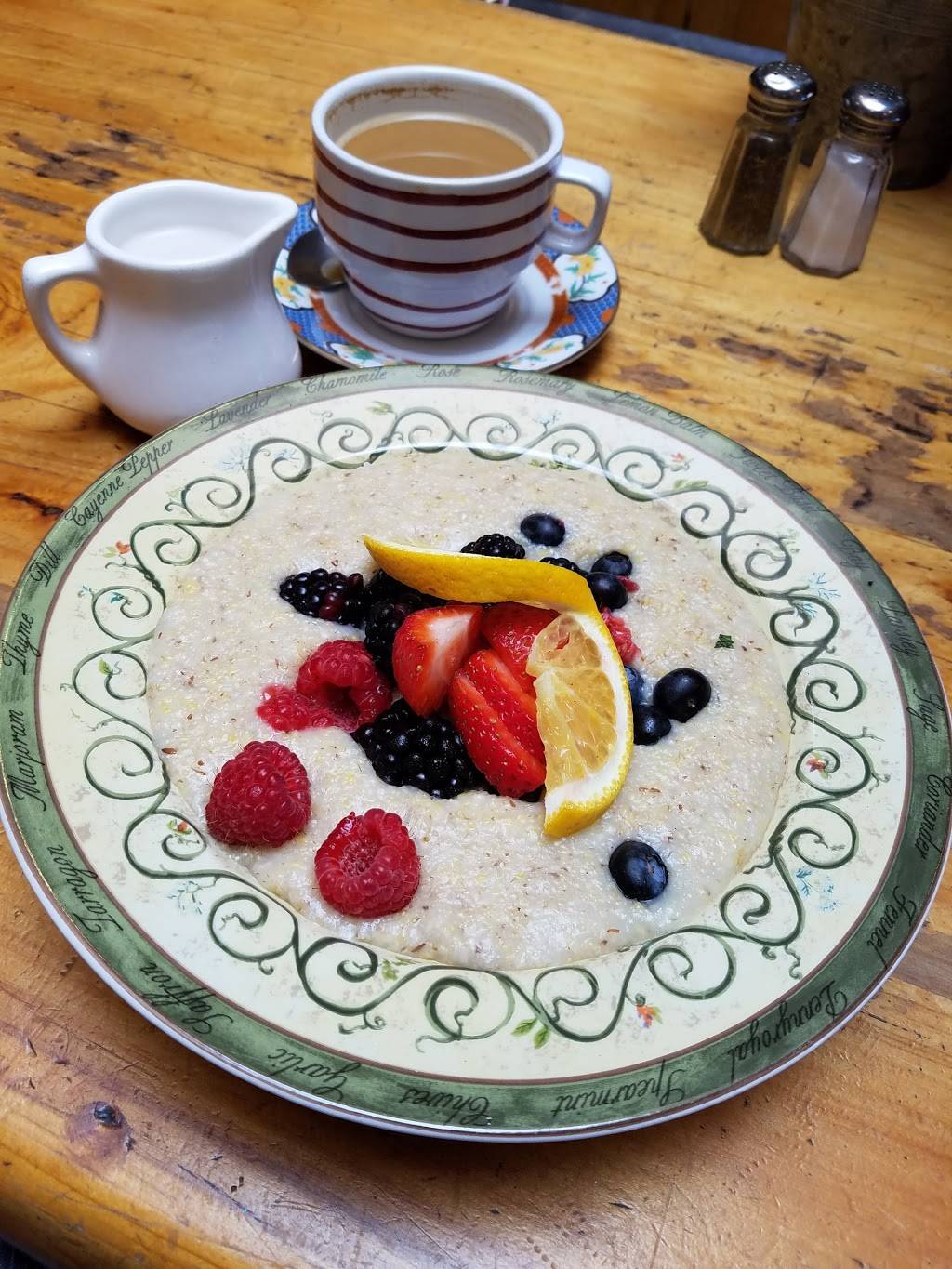 Savoy Cafe & Deli | cafe | 24 W Figueroa St, Santa Barbara, CA 93101, USA | 8059626611 OR +1 805-962-6611