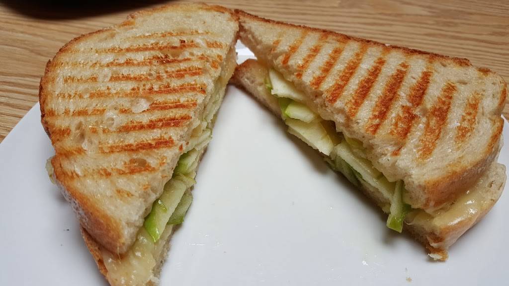 Tea & Tarts | restaurant | 20 State St, Bangor, ME 04401, USA | 2079222896 OR +1 207-922-2896