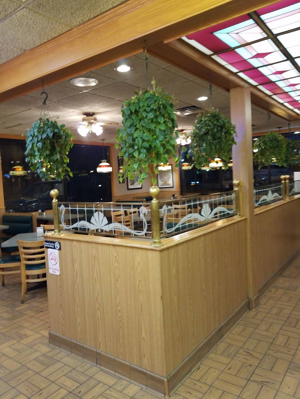 Papa Chris’ Place | restaurant | 6235 W Touhy Ave, Chicago, IL 60646, USA | 7736314322 OR +1 773-631-4322