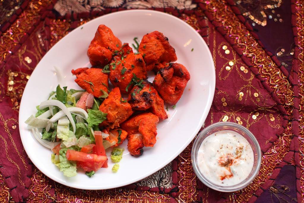 Taj Indian Cuisine | restaurant | 3009 Carling Ave, Ottawa, ON K2B 7Y6, Canada | 6137266955 OR +1 613-726-6955