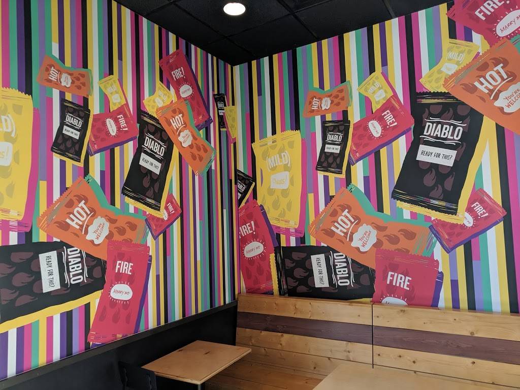 Taco Bell | meal takeaway | 500 Spence Ave, Hawkesbury, ON K6A 2Y3, Canada | 3435000172 OR +1 343-500-0172