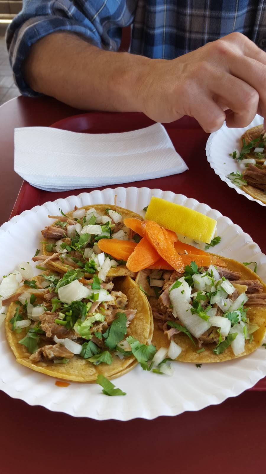 Tacos El Jaliscience | restaurant | 505 E Alisal St, Salinas, CA 93905, USA | 8317592381 OR +1 831-759-2381