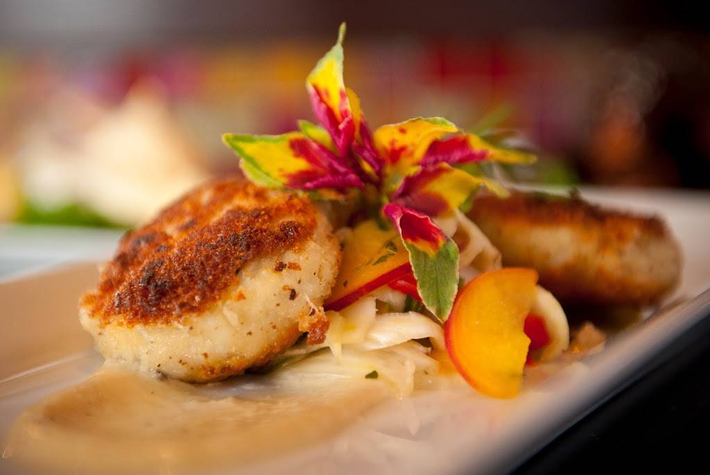 Twenty8 Food & Spirits | restaurant | 28 Patriot Pl, Foxborough, MA 02035, USA | 5082161668 OR +1 508-216-1668