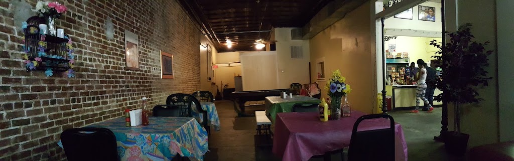 Fays Fat Burger | restaurant | 2215 Desiard St, Monroe, LA 71201, USA | 3184101809 OR +1 318-410-1809