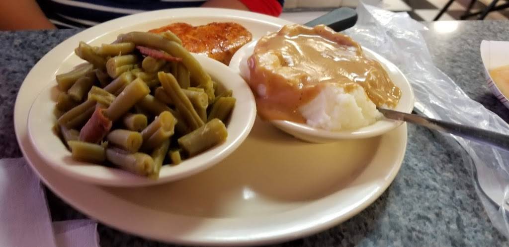 Marlows BAR-B-Q & Seafood | restaurant | 2030 Statesville Blvd, Salisbury, NC 28147, USA | 7046420466 OR +1 704-642-0466