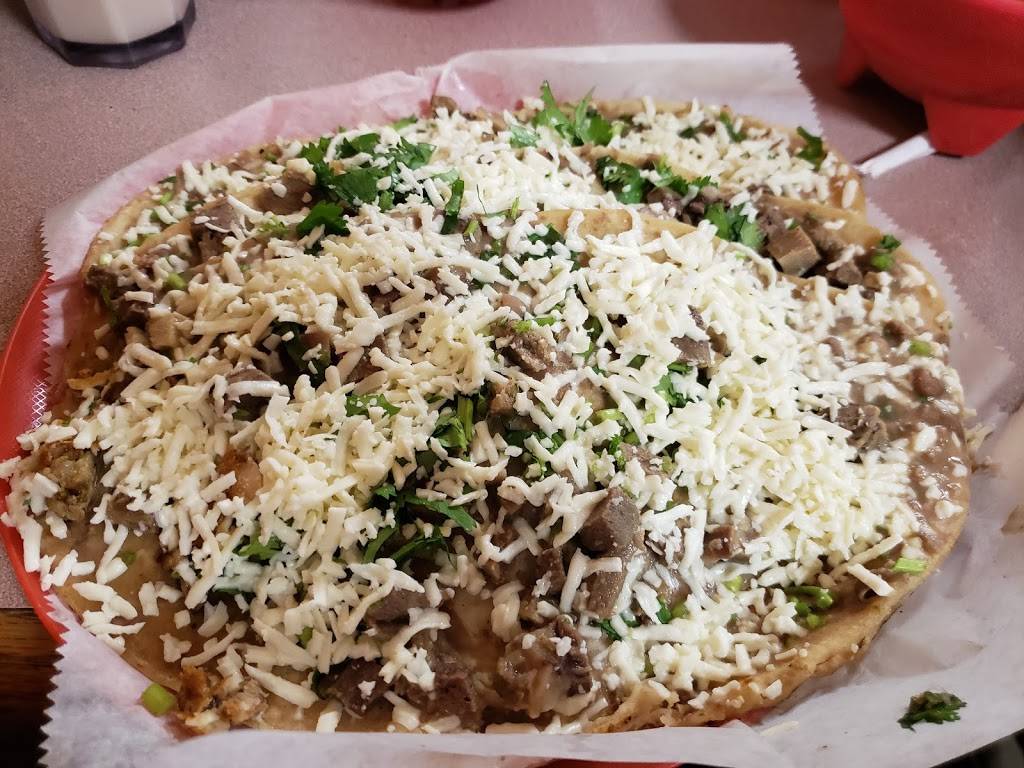 Los Molcajetes Taqueria Restaurant | restaurant | 155 Irving Ave, Bridgeton, NJ 08302, USA | 8564595024 OR +1 856-459-5024