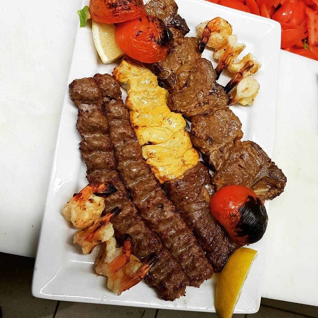 Persis grill | restaurant | 2288 Tenth Line Rd, Ottawa, ON K4A 0X4, Canada | 6138249978 OR +1 613-824-9978