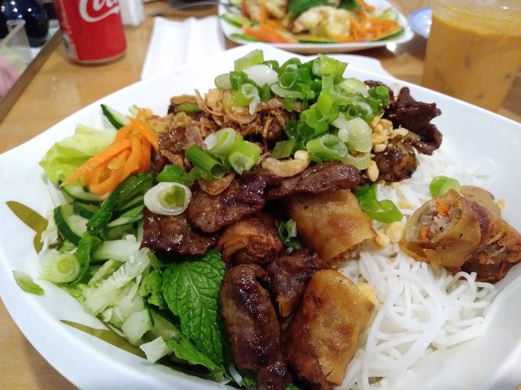 Pho Quyen Vietnamese Restaurant | restaurant | 4505 Park Blvd N #10, Pinellas Park, FL 33781, USA | 7275455678 OR +1 727-545-5678