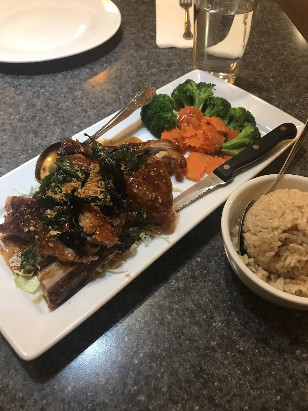 Thai On Main Street | restaurant | 115 W Main St, Monroe, WA 98272, USA | 3607948101 OR +1 360-794-8101