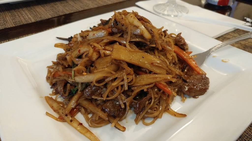 Siam Thai Restaurant | restaurant | 4819 W National Ave, Milwaukee, WI 53214, USA | 4146727426 OR +1 414-672-7426