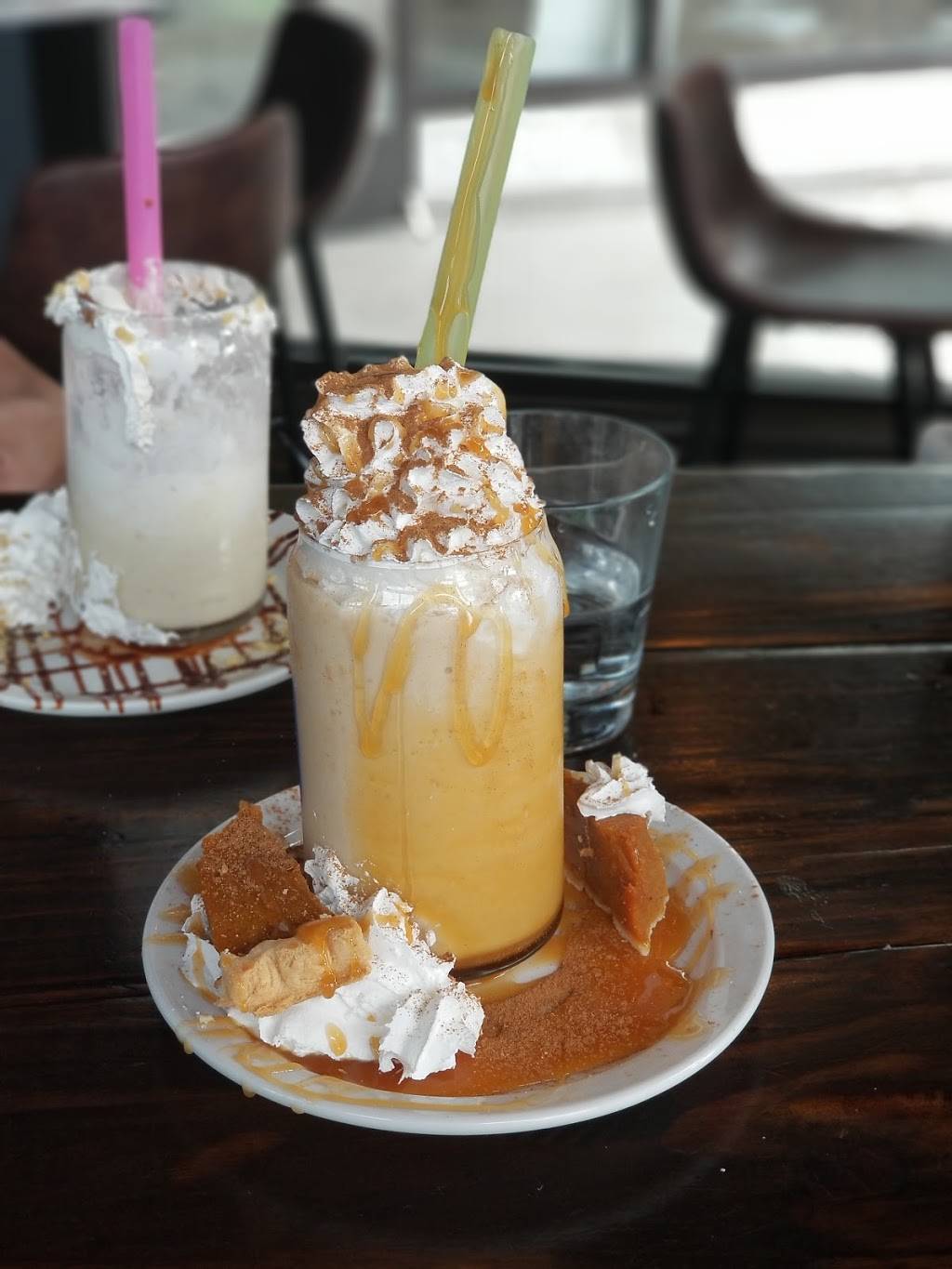 Hadleys Bar + Kitchen | restaurant | 260 S 4th St, Columbus, OH 43215, USA | 6142223022 OR +1 614-222-3022