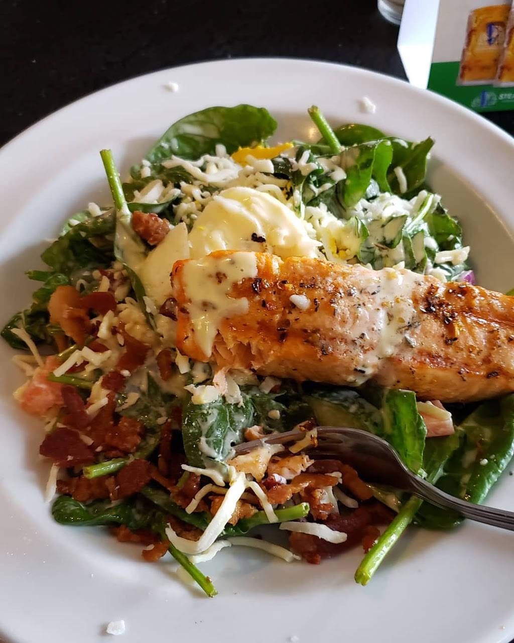 Willie Stouts | restaurant | 2175 Sheppard Ave E, North York, ON M2J 5B8, Canada | 4164990383 OR +1 416-499-0383