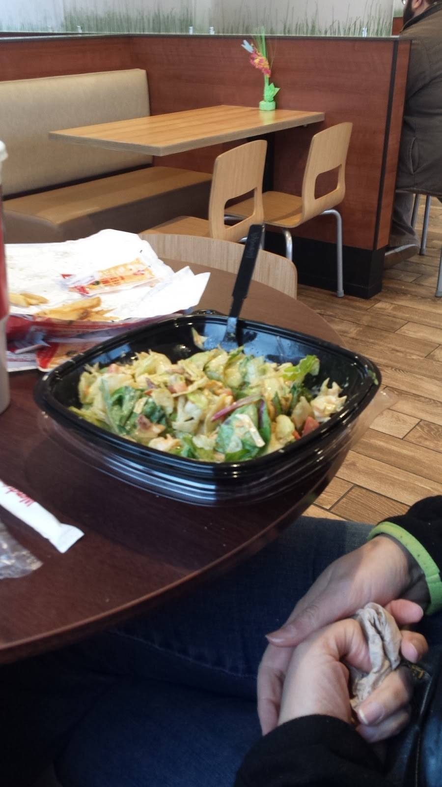 Wendys | restaurant | 3811 41st Ave Dr, Moline, IL 61265, USA | 3097361490 OR +1 309-736-1490