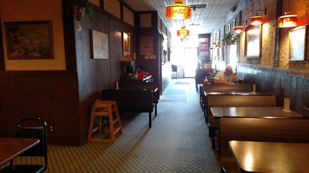 Carbones Pizzeria | meal delivery | 810 Lake St S, Forest Lake, MN 55025, USA | 6514647570 OR +1 651-464-7570