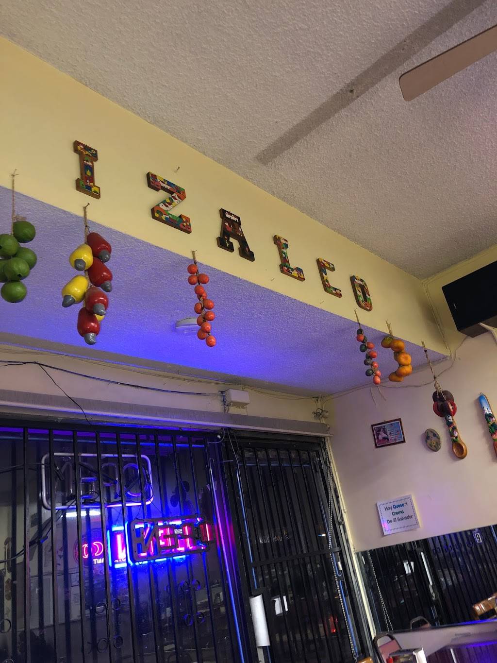 Izalco Restaurant | restaurant | 10729 Burbank Blvd, North Hollywood, CA 91601, USA | 8187600396 OR +1 818-760-0396