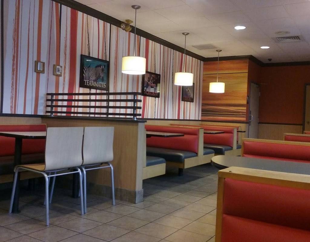 McDonalds | cafe | 632 Broadway, Bangor, ME 04401, USA | 2079420292 OR +1 207-942-0292