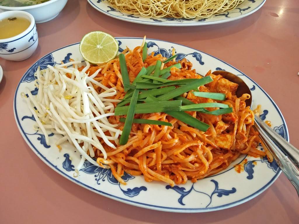 Luu New Tung Kee Noodle | restaurant | 481 E Calaveras Blvd, Milpitas, CA 95035, USA | 4082638288 OR +1 408-263-8288